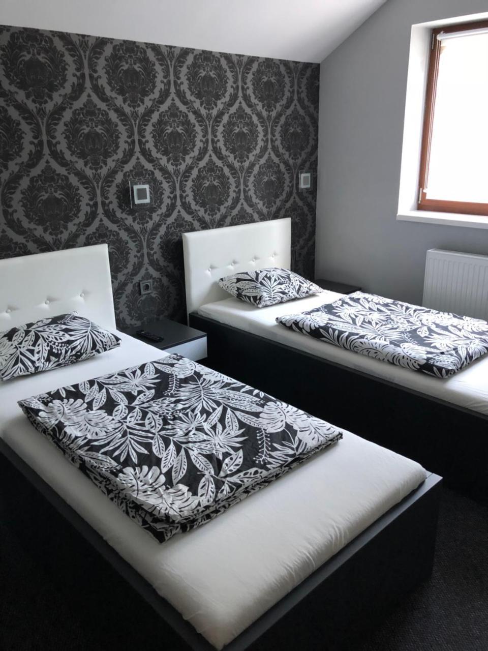 Tardosi Vendeghaz Hotell Miskolc Eksteriør bilde